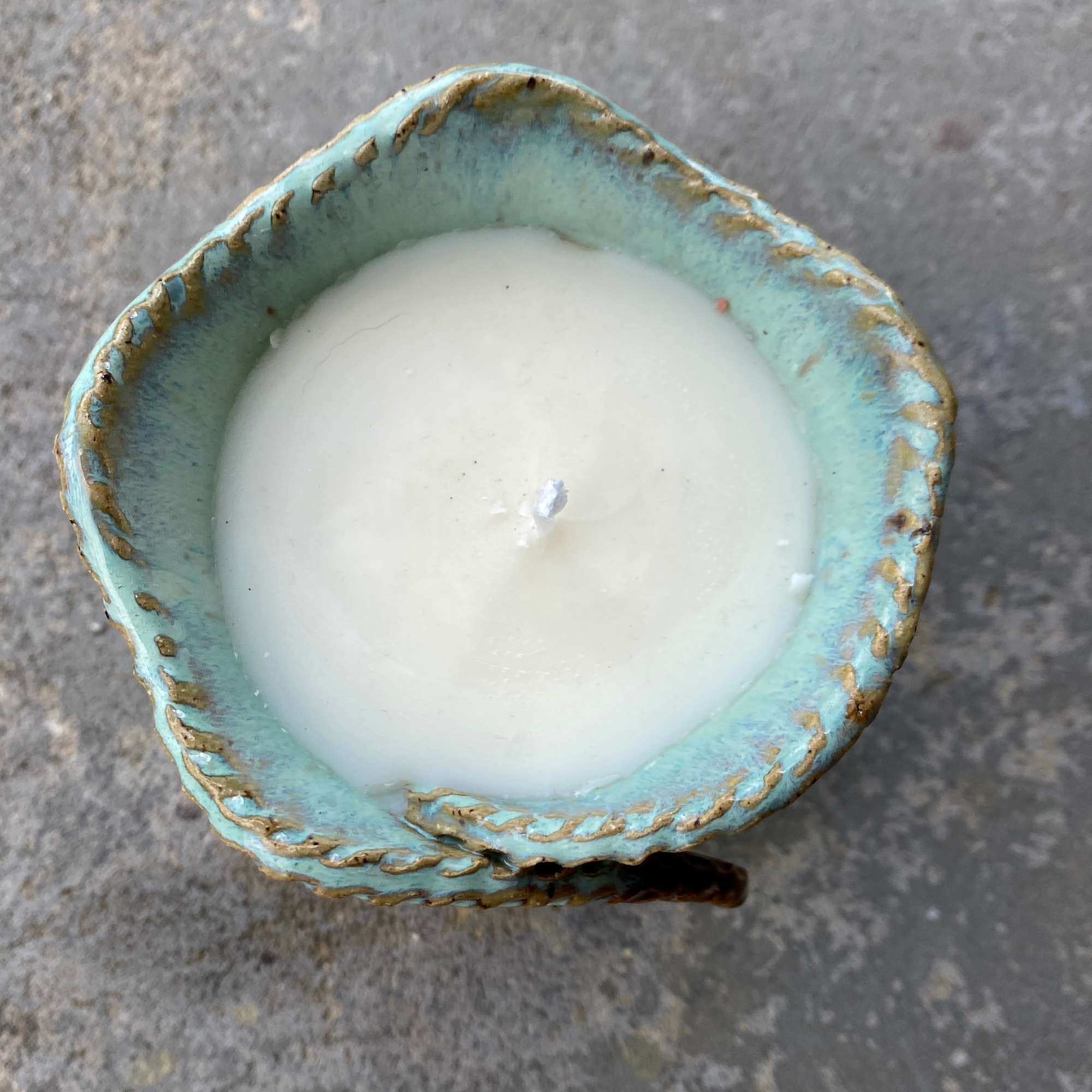 AMG Pottery - Wholesale Jar/Filled Candle - Bee Candle4