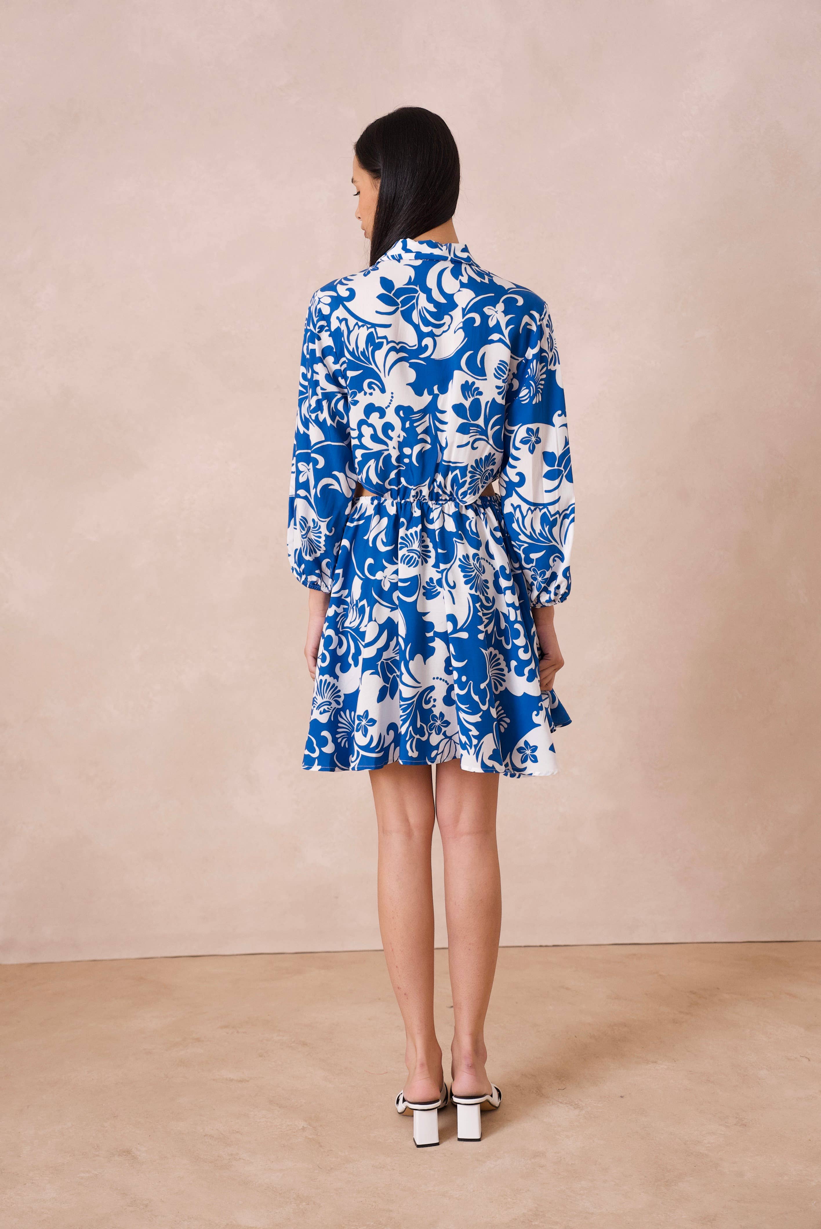 Attentif Paris - Wholesale Dress - Women's - Short printed dress with lapel collar side openings5