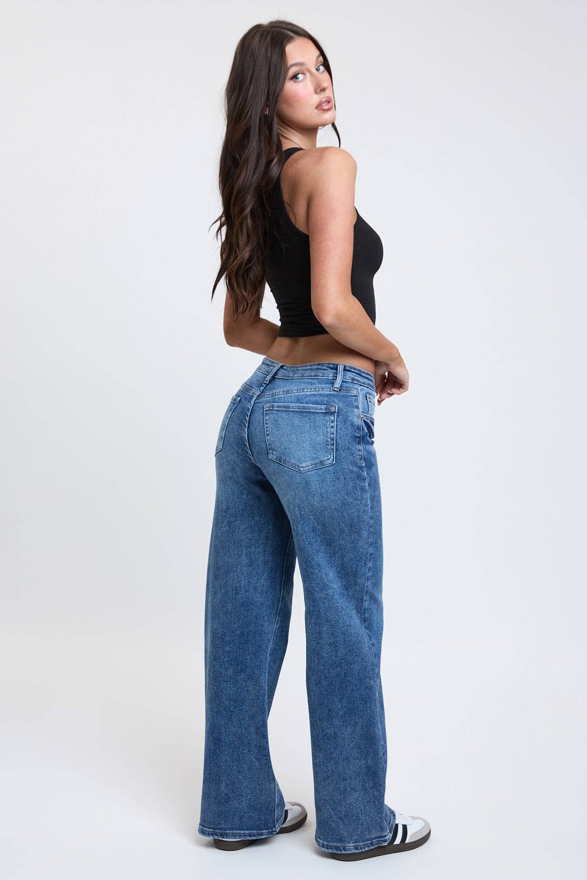 YMI - Wholesale Jeans - Dames - Luxe Bella Wijde Pijpen Jeans-P441606