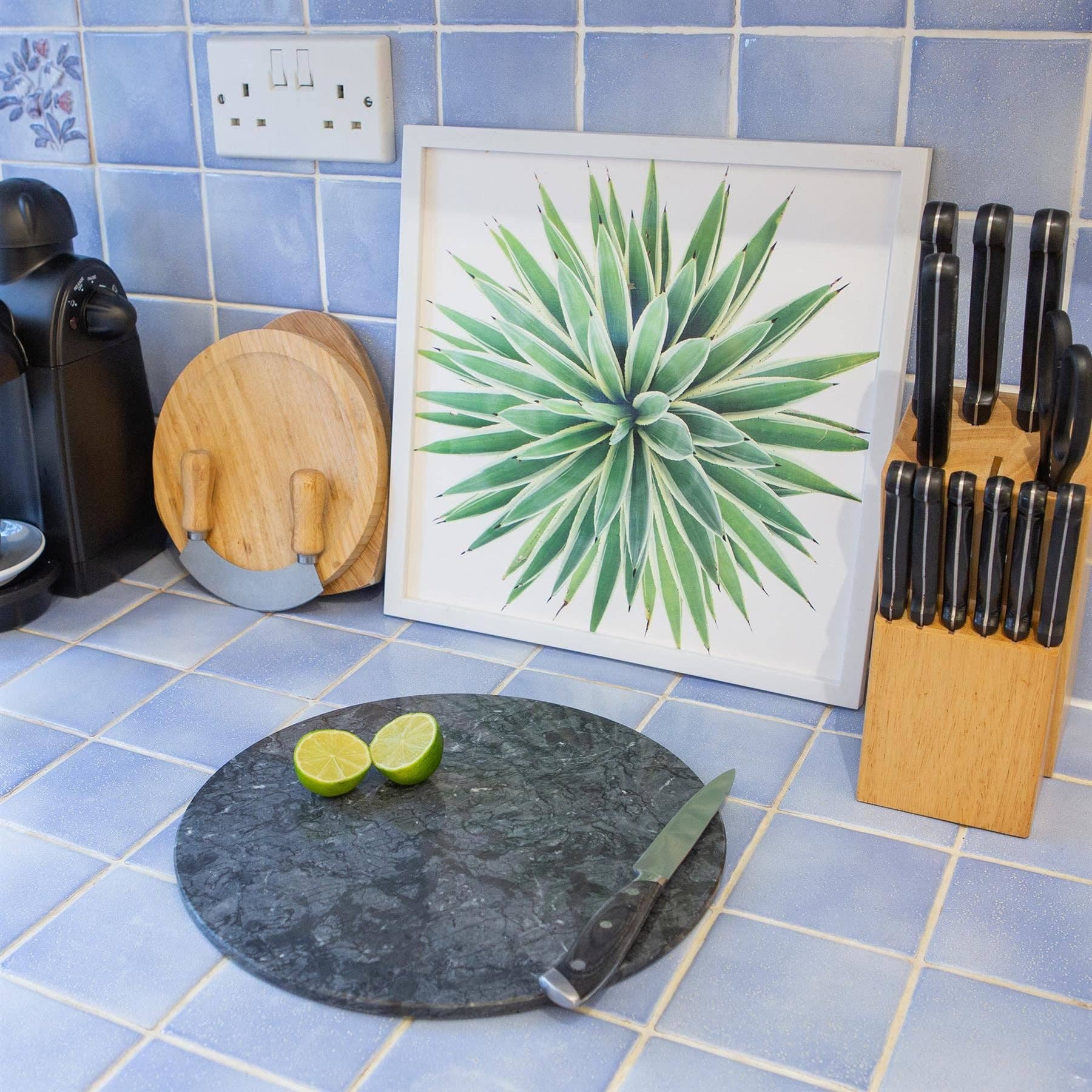 Rinkit Ltd - Vendita all'ingrosso Taglieri - Tagliere rotondo in marmo - 30 cm9