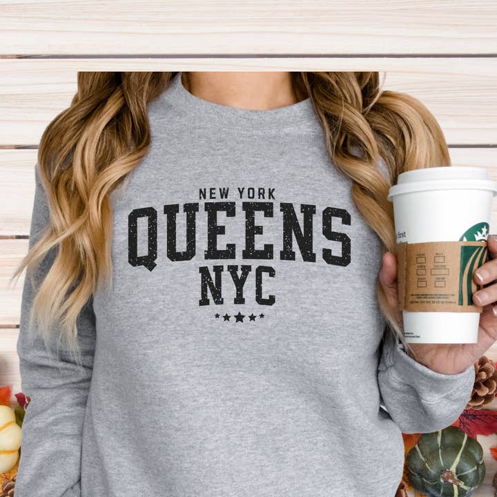 Victorholistics - Vendita all'ingrosso Felpa stampata - Donna - Felpa Queens NY, maglione Queens NY, maglione Queens New York, City, camicia da viaggio, camicia politica, regalo per lei, regalo per camicia di New York
