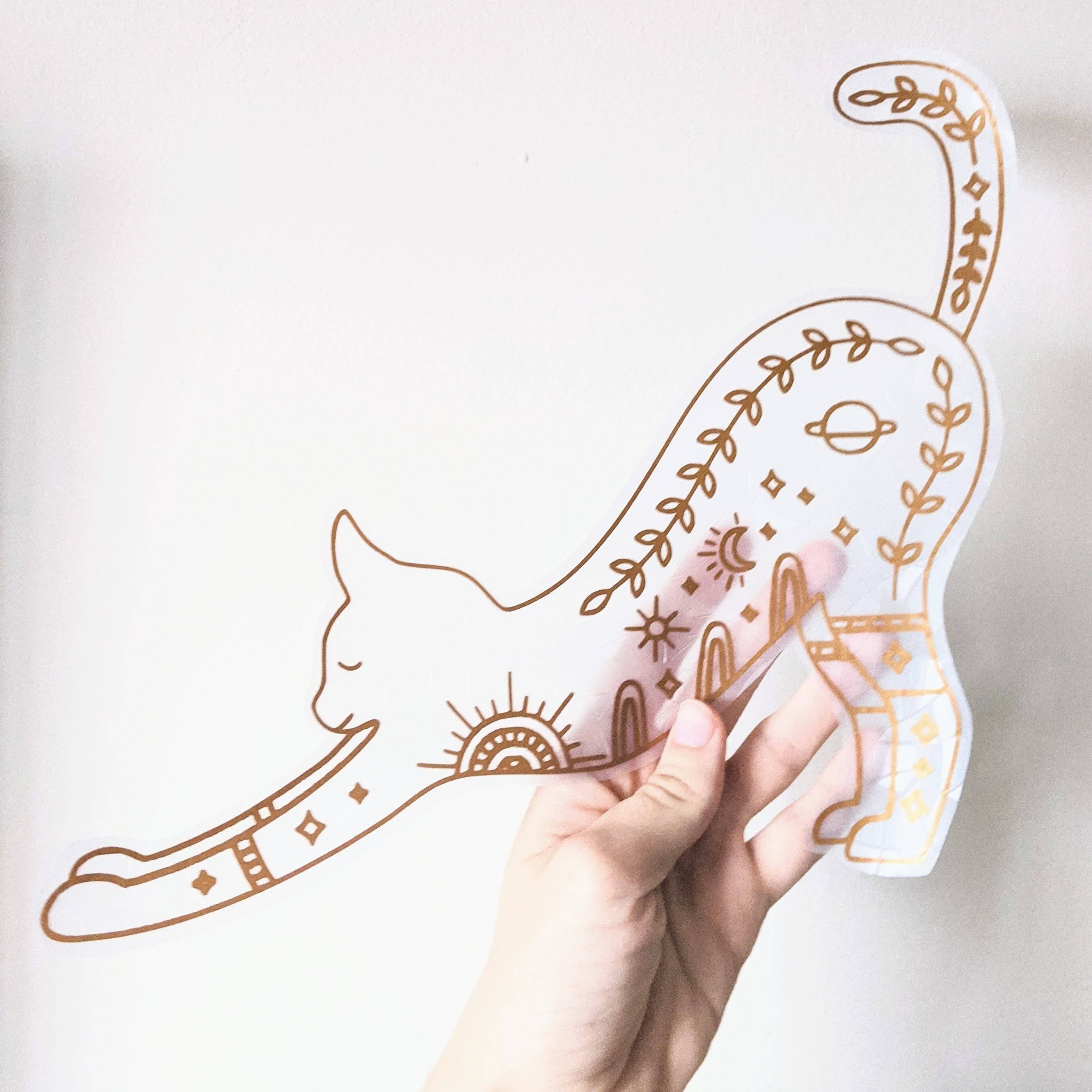 Prismatic Kitty – wholesale Solfångare – Sträckande katt solfångare | Regnbågsfönsterdekal | Jumbo6