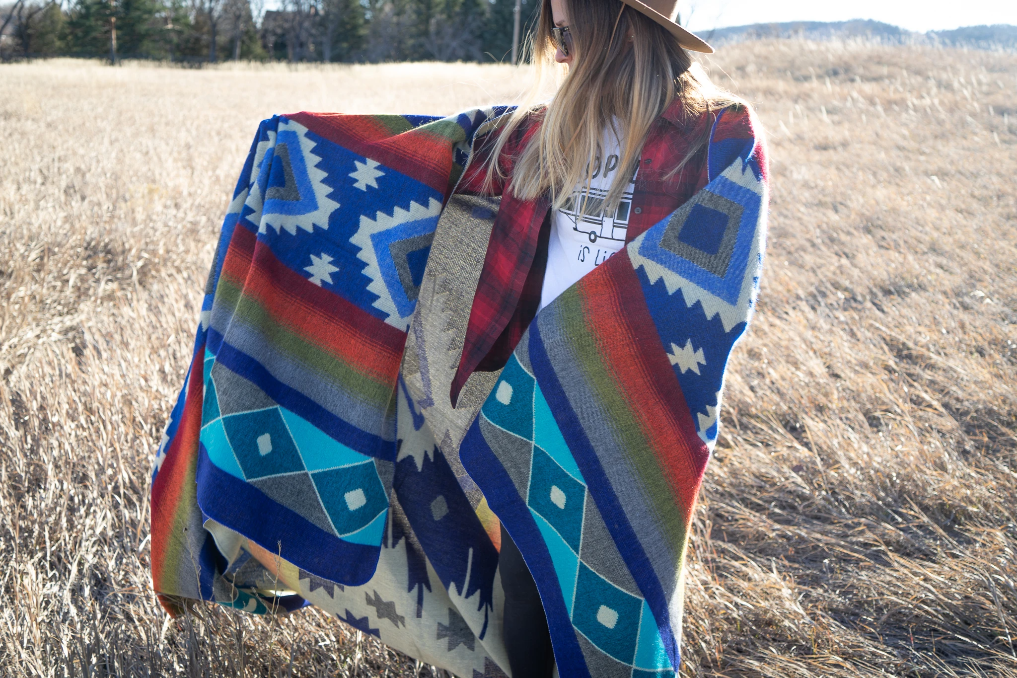 Alpaca Threadz – wholesale Prydnadsfilt – Andinsk filt i alpackaull - Ocean Breeze - ljusblå/mörk9