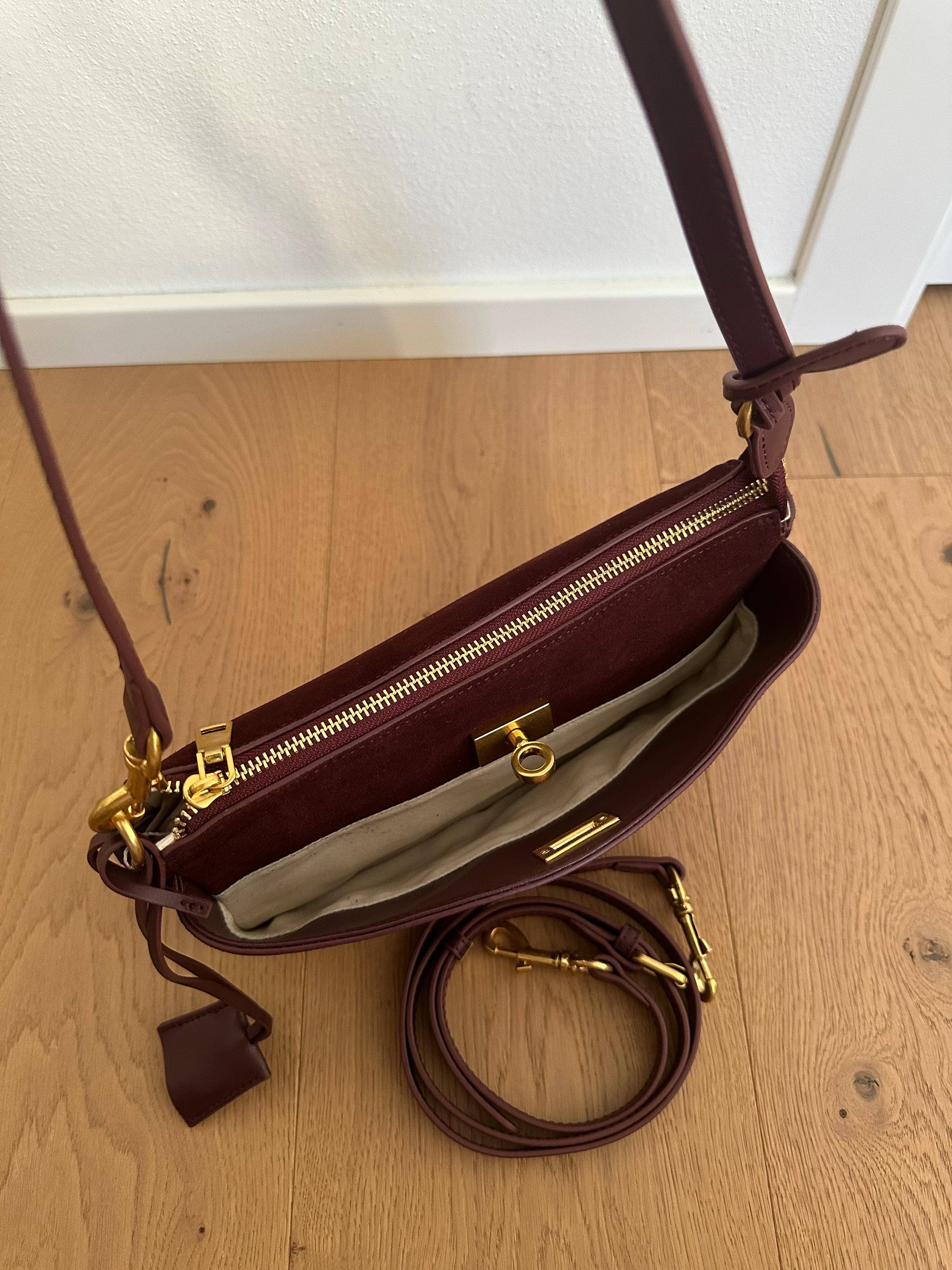 Zhade – wholesale Axelväska - Dam – TEXAS kuvertväska - LITEN mocka6