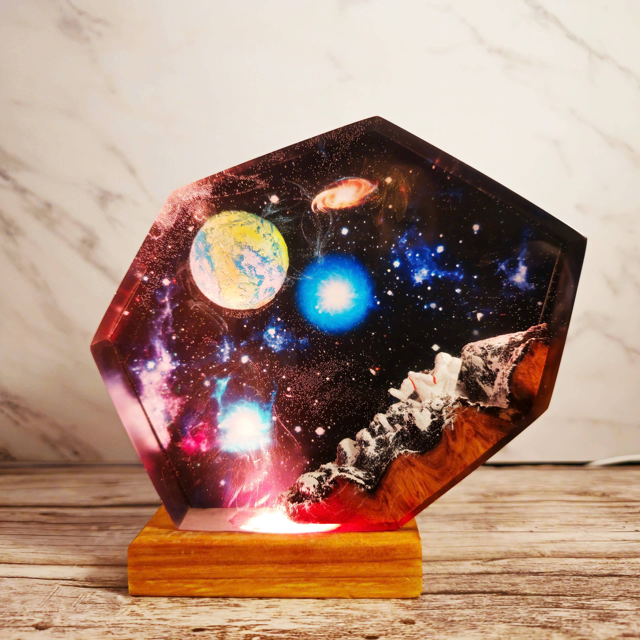 Merchemy - Vendita all'ingrosso Luci notturne - Lampada Spaziale Galassia Astronauta in Resina, Lampada Astronauta in Resina6