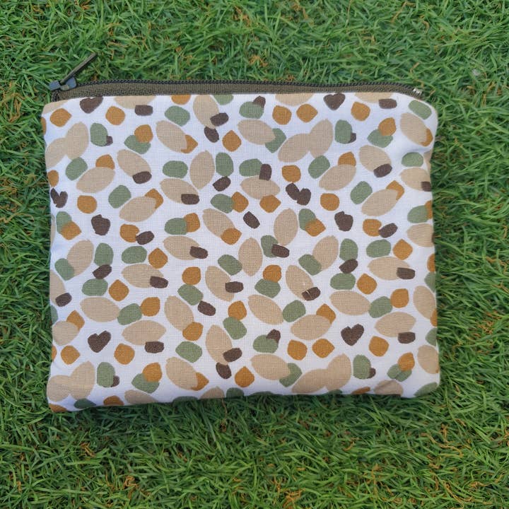 Green polka dot wallet, beige for wholesale by laubelgo
