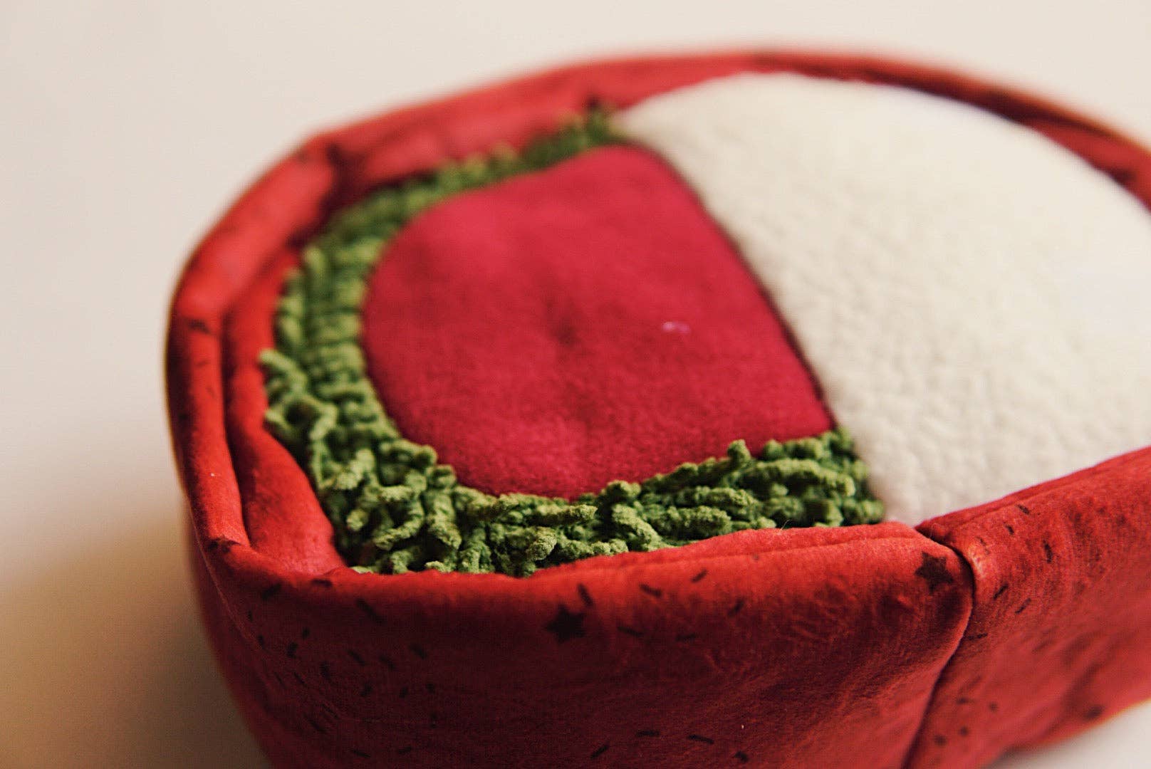 Woof & Co. – wholesale Pet plush toy – Dog – Benny Bento Box8