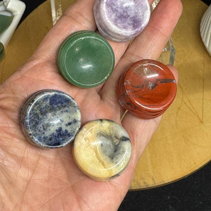 The 7 Directions - Wholesale Spiritual Stone/Crystal - 5 pc Mix gem sphere holder G4441