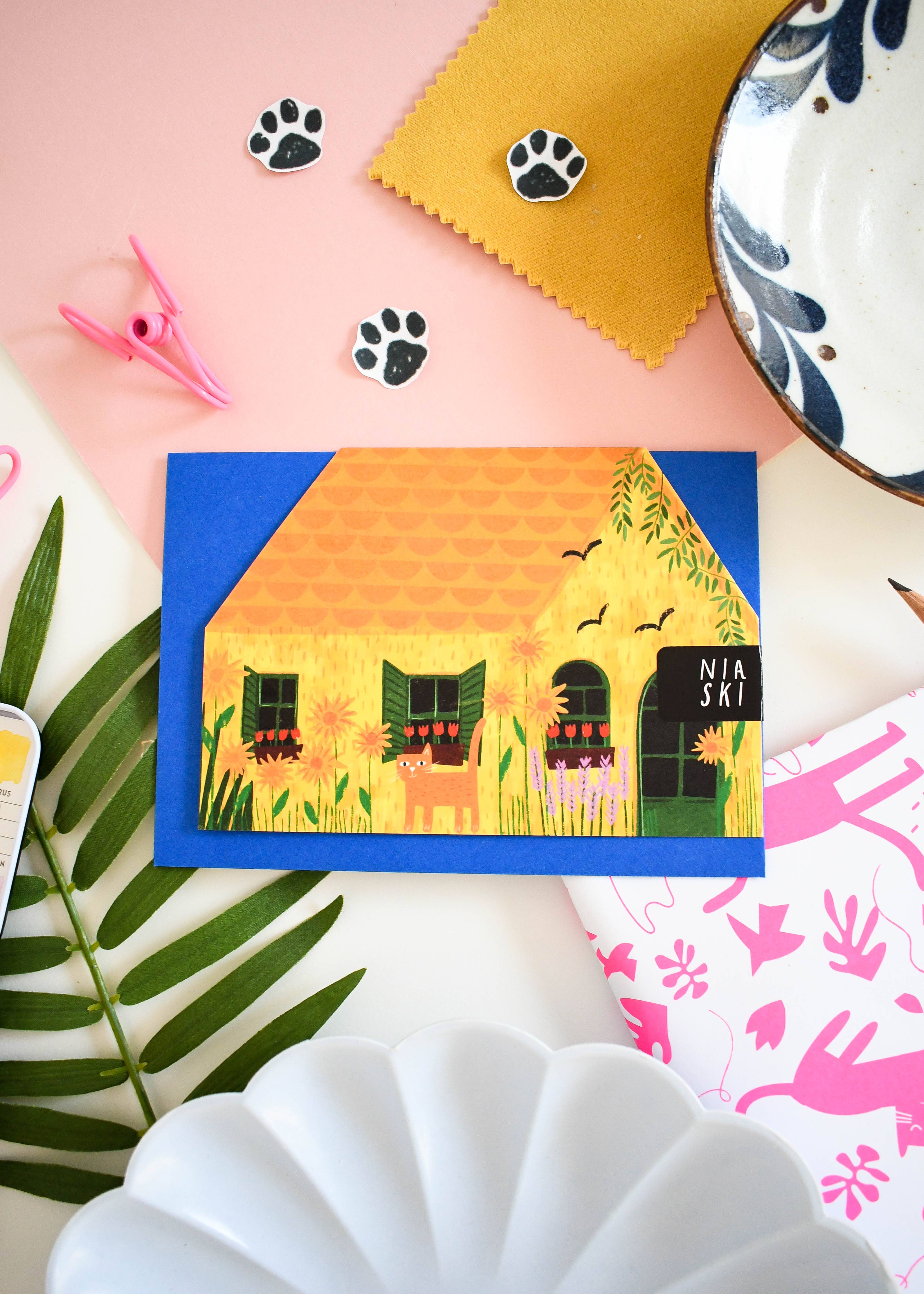 Niaski - Feline Fine Art (USA DUTIES PAID) - Venta al por mayor Tarjetas de felicitación - Tarjeta de casa recortada de la Casa Amarilla de Vincat4