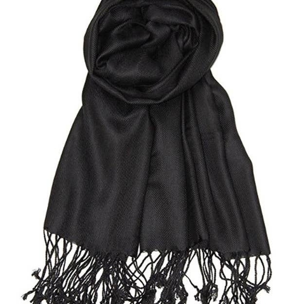 Jasper Trading LLC – Großhandel Schal – Damen – C01 - Einteiler Schwarz Farbe Fashion Pashmina Schal Schal1