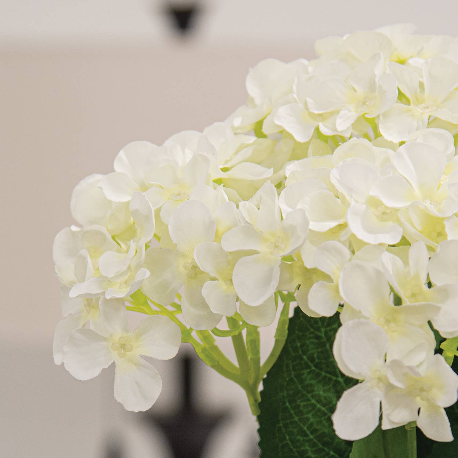 Saybrook Lane - Wholesale Artificial Flowers - White Hydrangea Bush - 17"H2