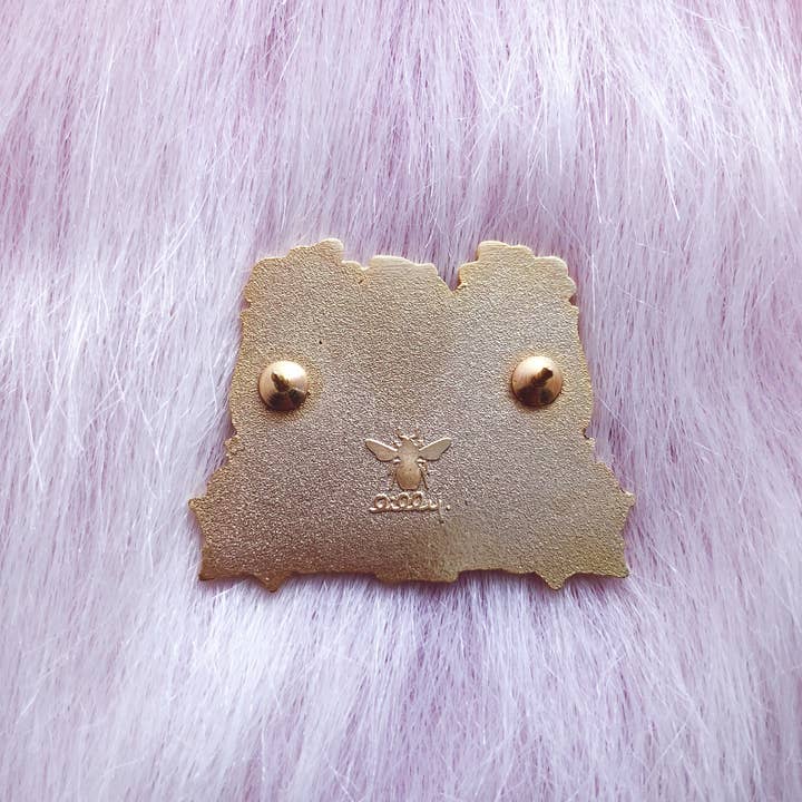 Lilly Baik - Wholesale Lapel Pin/Button - Beehive Enamel Pin3