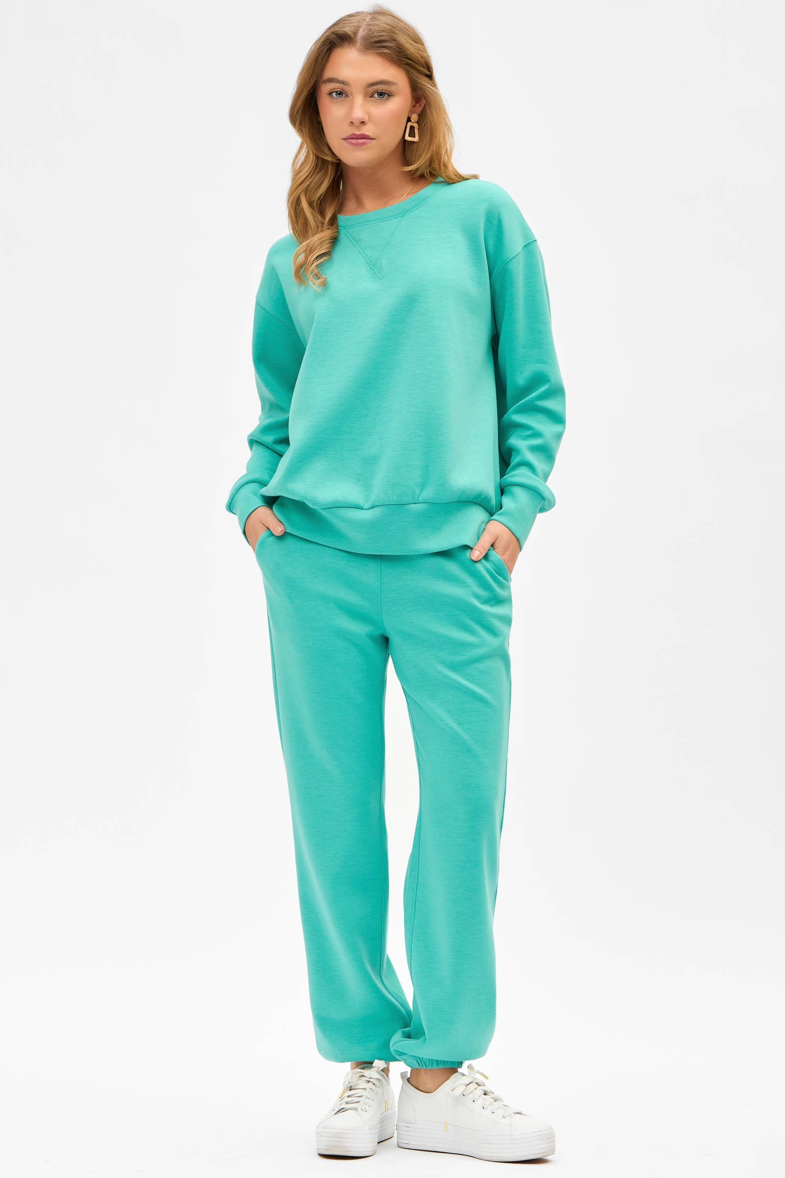 Dear Scarlett - Wholesale Lounge Set - Women's - Crew Neck Pullover + Jogger Set TRVSET-MALIBU13