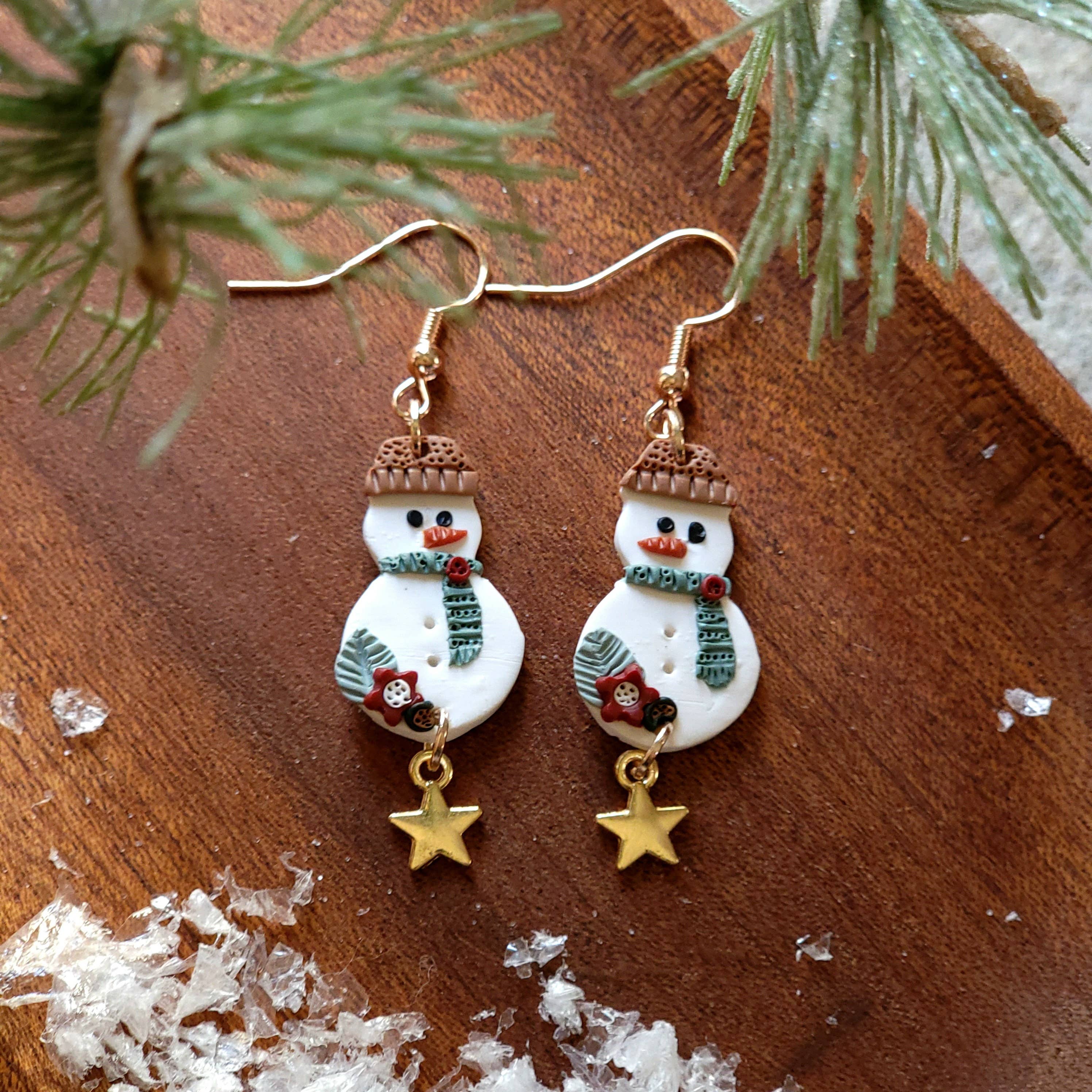 Foxy Method - Wholesale Dangle Earrings - Festive Holiday Gold Star Snowman Clay Earrings2