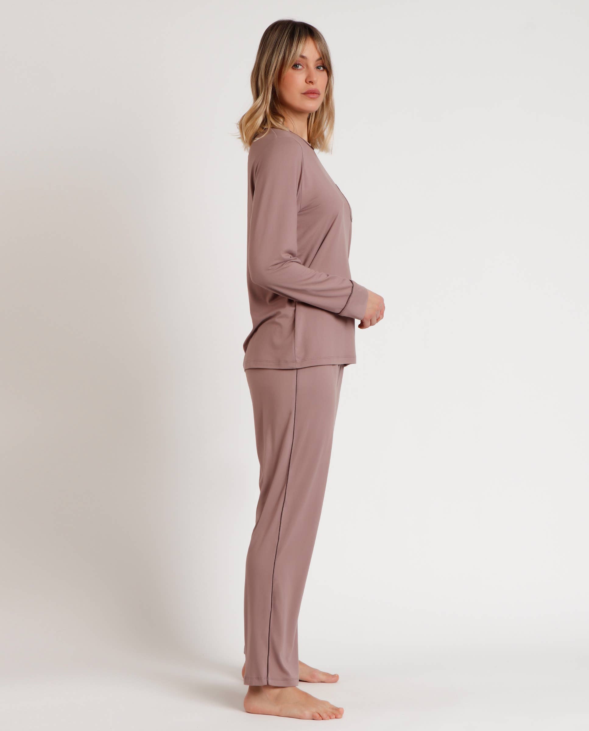 ADMAS - Wholesale Sleepwear Set - Women's - SOFT SLEEP PYJAMAS FOR WOMEN1