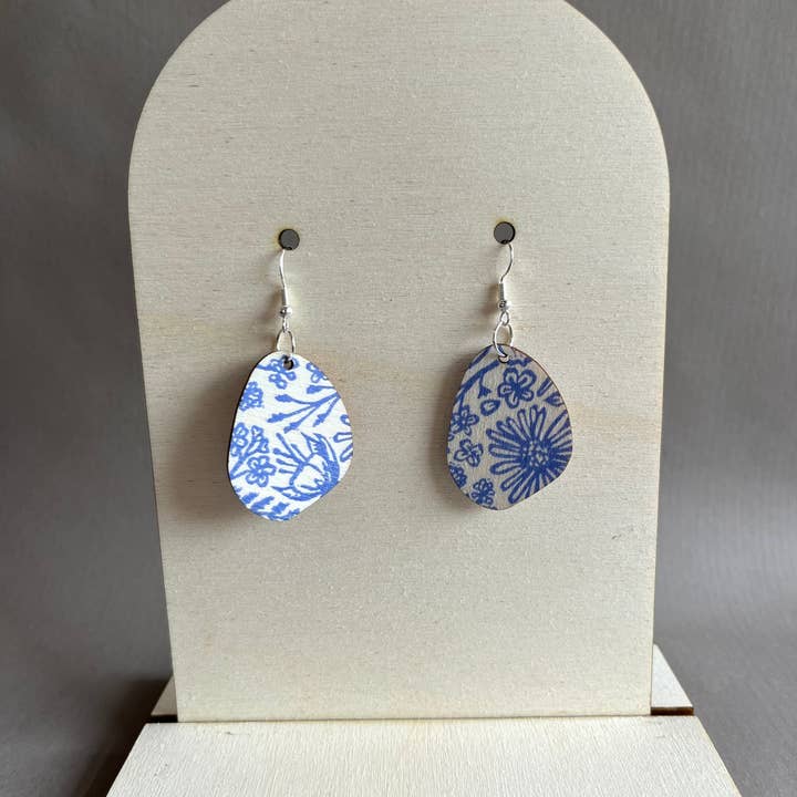 Beth Lewis Art – wholesale Dangle earrings – New Colourful Wooden Earrings32