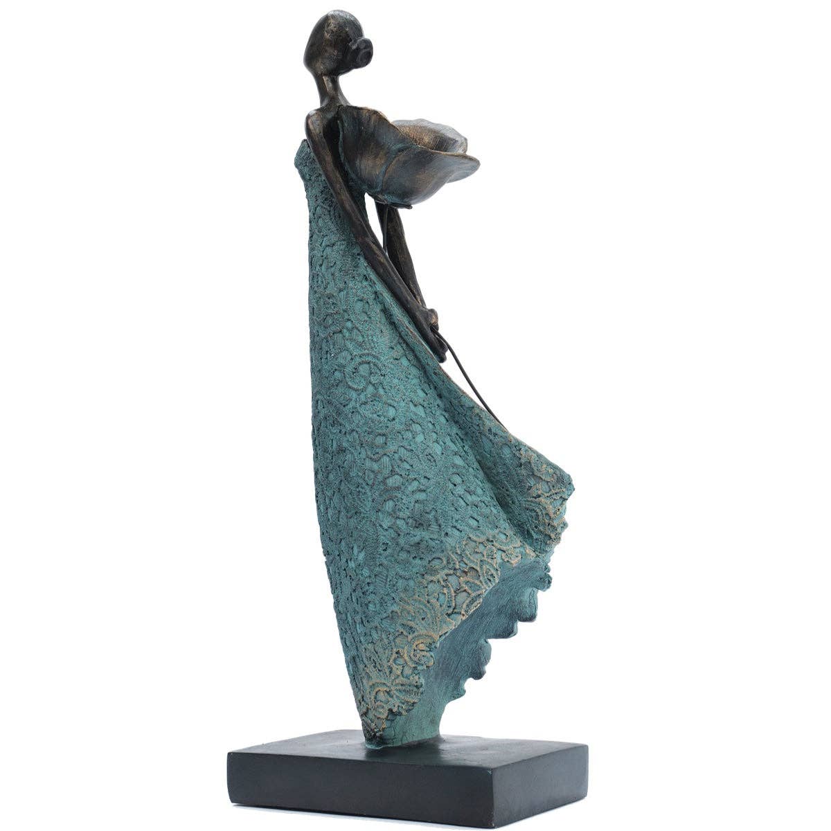 Bentley & Bo – wholesale Sculpture – Poppy - Girl Holding Flower Behind1