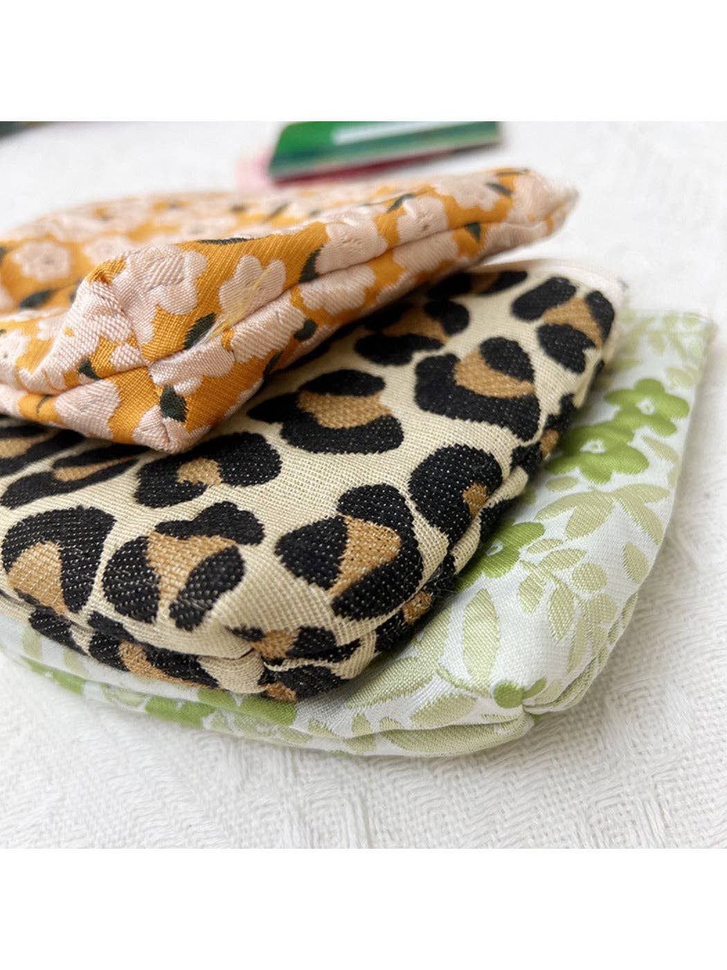 Funkyrel® Atzbranding Limited – Großhandel Geldbörse – Damen – Cosbai - Kleine Geldbörse mit Leoparden- & Blumenmuster7