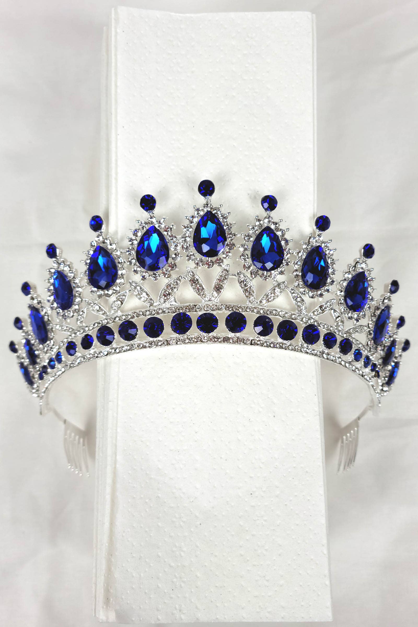 Chicas - Wholesale Tiara - Women's - One Size Fits All Metal Tiara With Jewel Rhinestones HT879-59