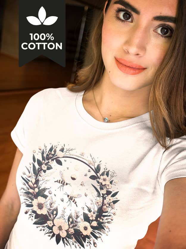 Bee Kind - T-shirt graphique bohème 100 % coton - Options de grandes tailles pour la vente par Running With Wolves