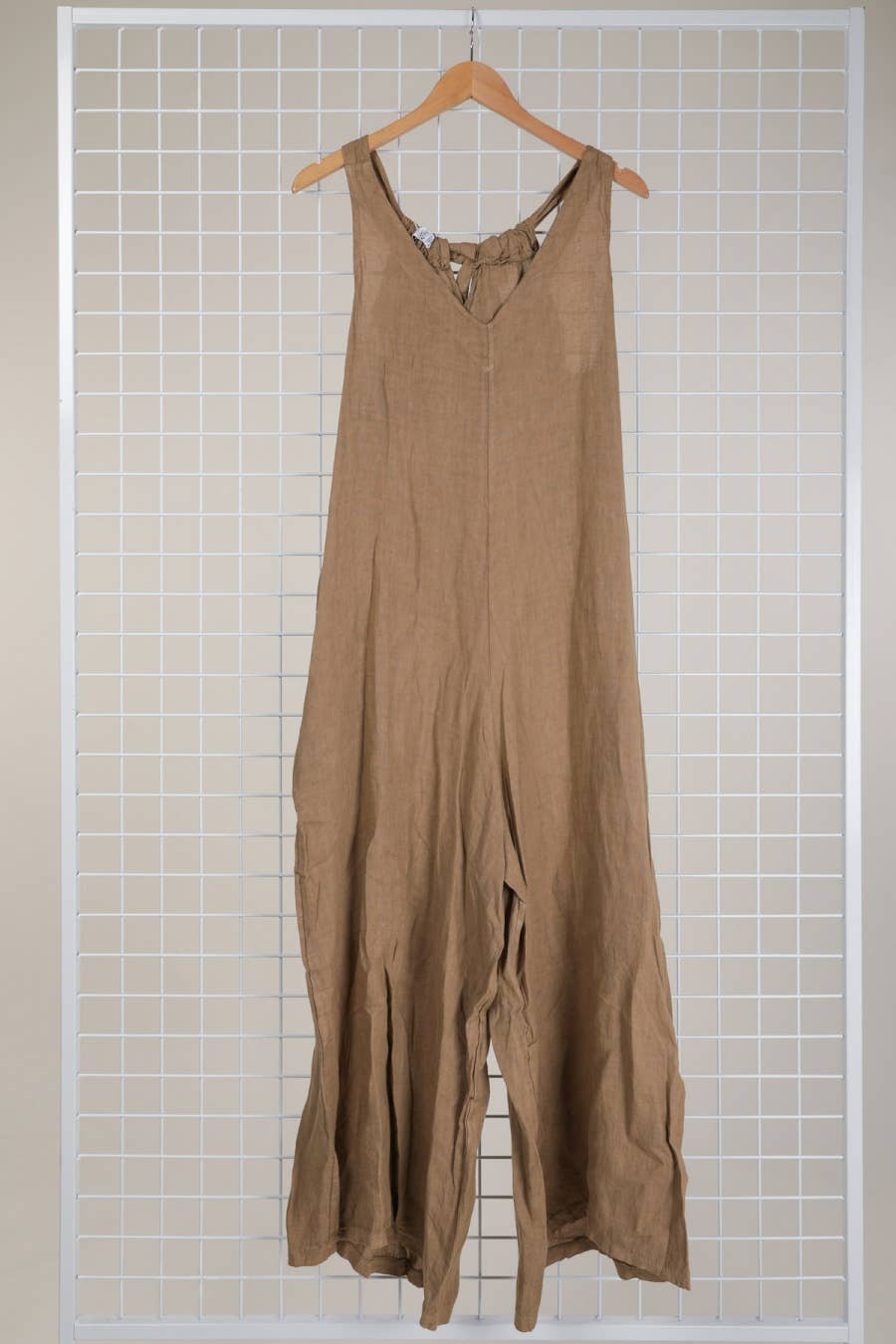 la maison des fibres naturelles – wholesale Jumpsuit – Women's – Sleeveless jumpsuit in 100% linen 6201442