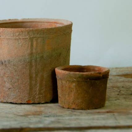 Bexley Terra Cotta Farm Pots, Mossed Redstone (Case 24) for wholesale by Pacific Home & Garden