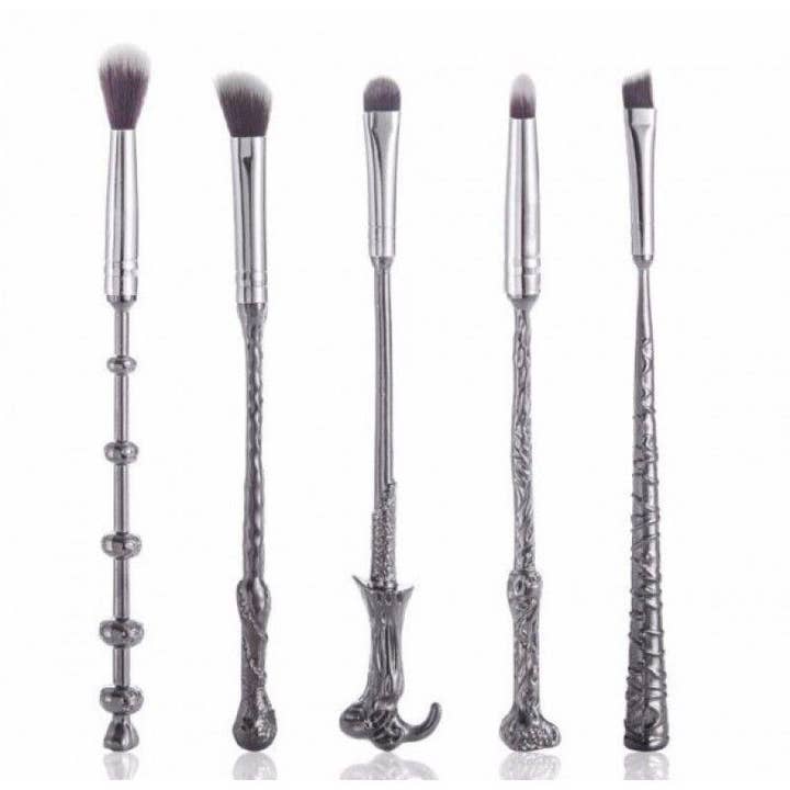 My Wholesale Warehouse - Wholesale Makeup Brush Set - Harry Inspired 5pc Wizard Brush Sets - 2 Types