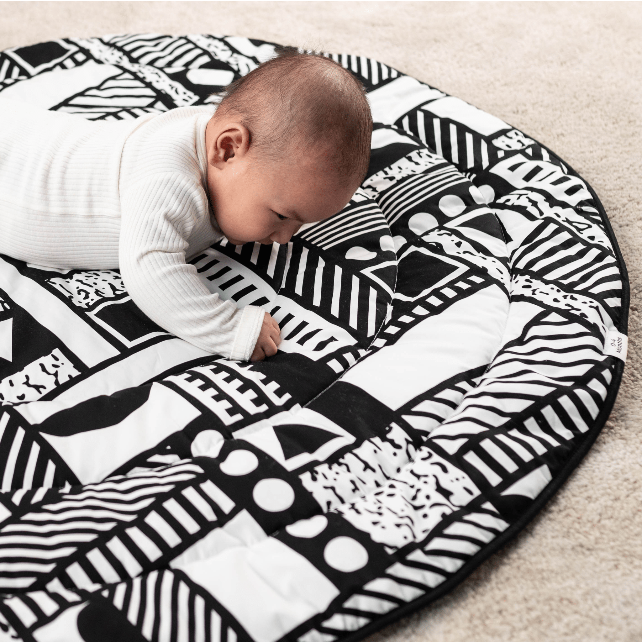 Etta Loves UK – wholesale Play mat – Kids & baby – ETTA LOVES x WALALA PLAYMAT- reversible newborn to 4 months / 5+ months3
