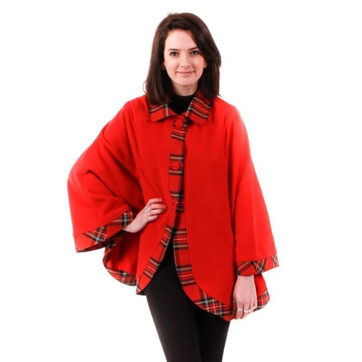 Kerry-cape voor dames - rood met Royal Stewart-versiering voor wholesale door The Scotland Kilt Company