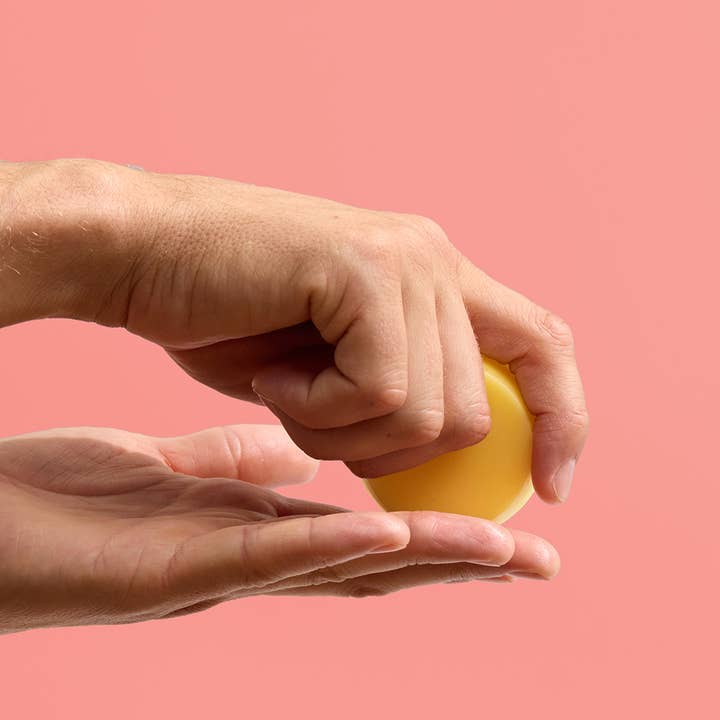 forpeople - Vente Crèmes/lotions pour les mains - Crème pour les mains solide à la cire d'abeille, biologique et sans plastique - 30g