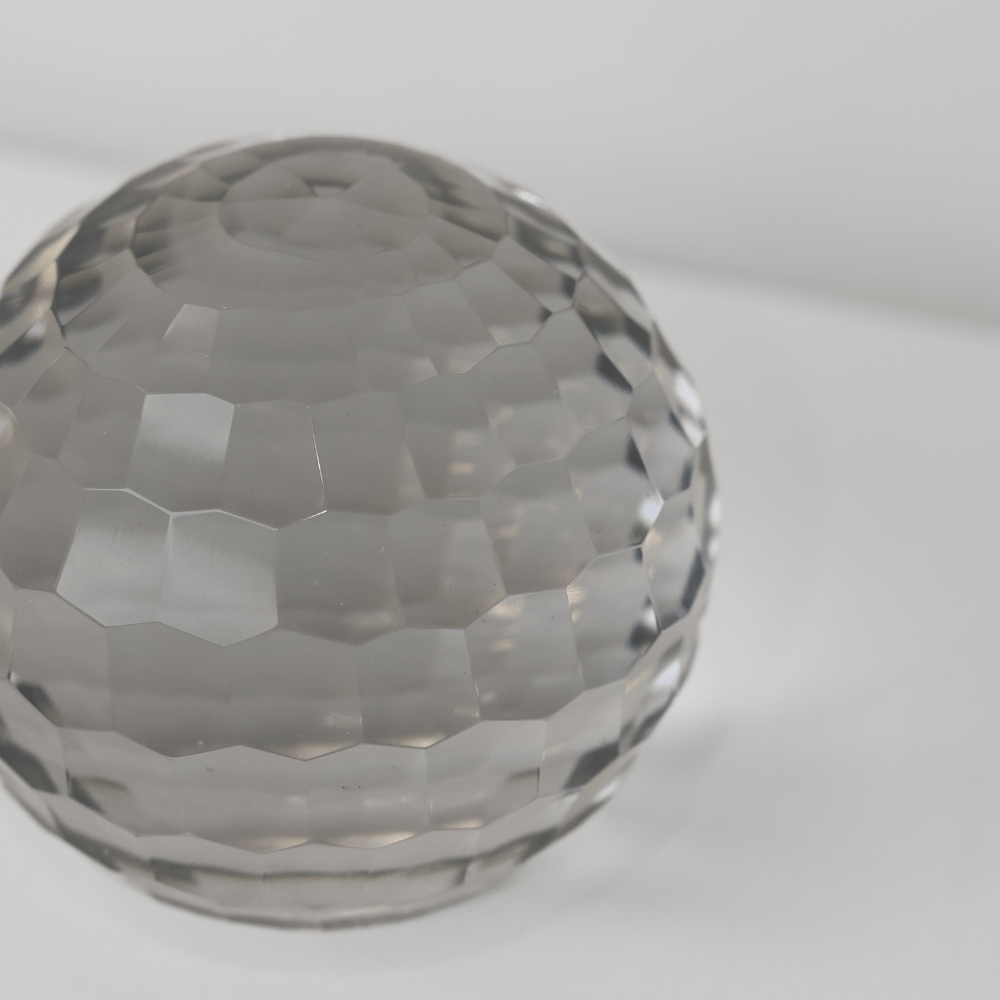 BHD HOME – wholesale Dekorativt bordsobjekt – Bikakekristallkula3