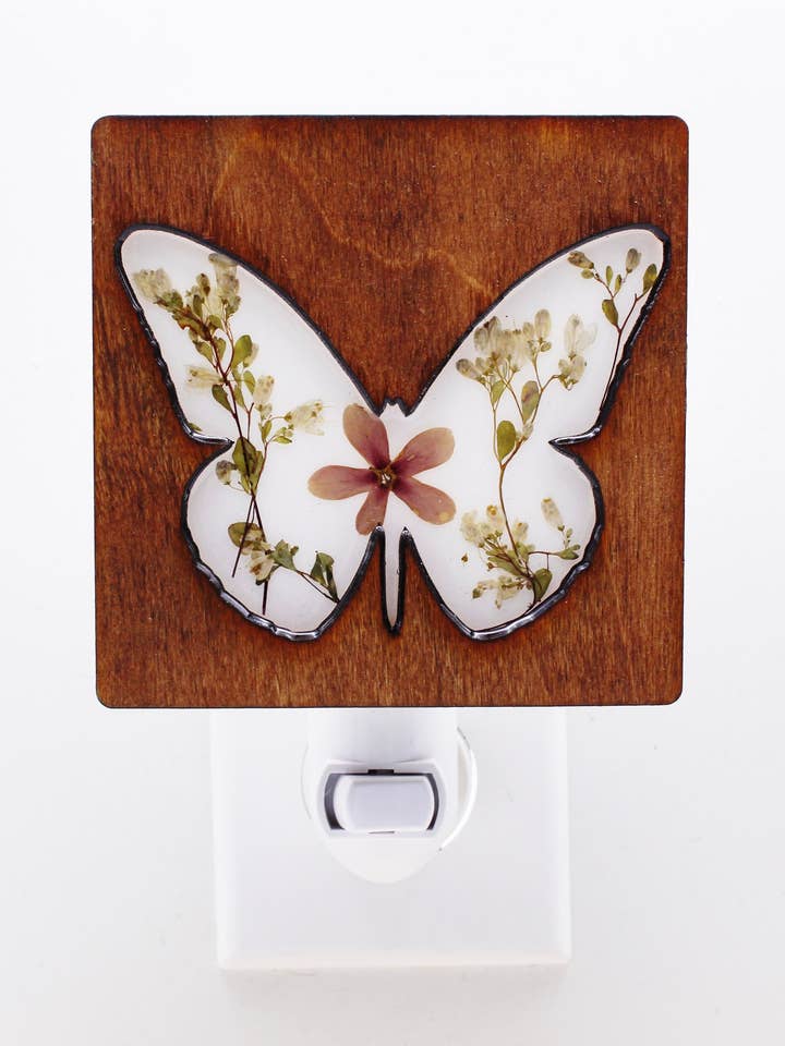 Sommerfugl natlys blomster og harpiks for engroshandel hos Night in Light