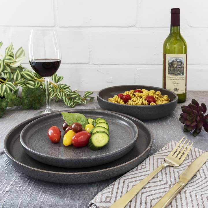 TABLESETTERS LIMITED - Wholesale Appetizer Serveware - Mesa Ceramics Uno 17cm Granite Stoneware Plate 11