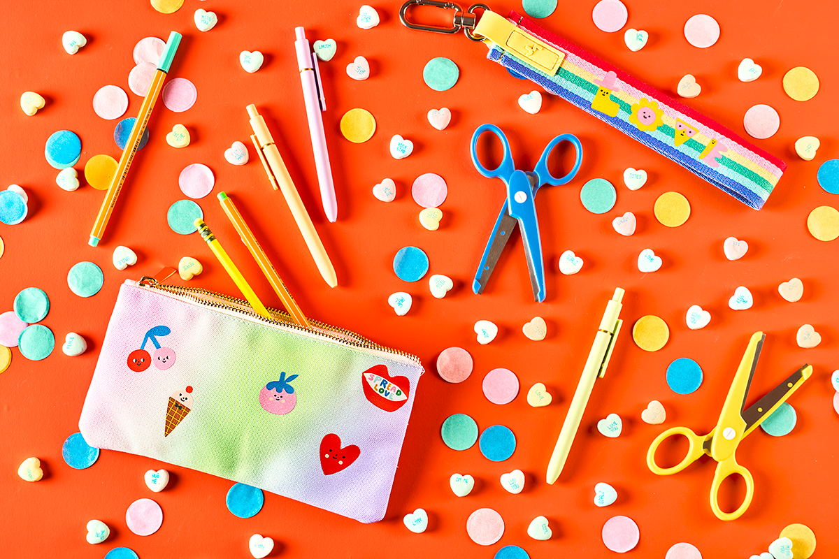 Hot Dang Press - Wholesale Love Card - HDP x Suzy Ultman Pack of Love, 6 L'il Something Iron-On Cards2