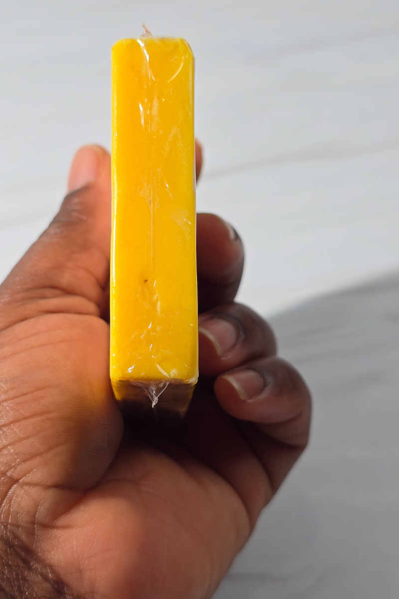 Herbs 'N Butters - Venta al por mayor Pastilla de jabón - Jabón iluminador Kojic Acid Ultimate Glow0