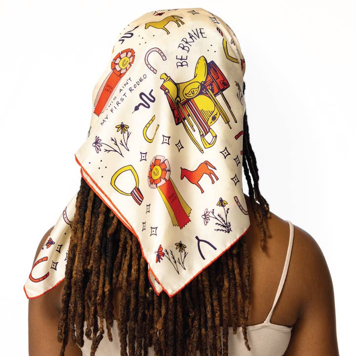 Jenni Earle - Vendita all'ingrosso Sciarpa - Donna - Sciarpa di Seta Illustrata a Mano con Parole Mischiate – 100% Seta di Lusso2