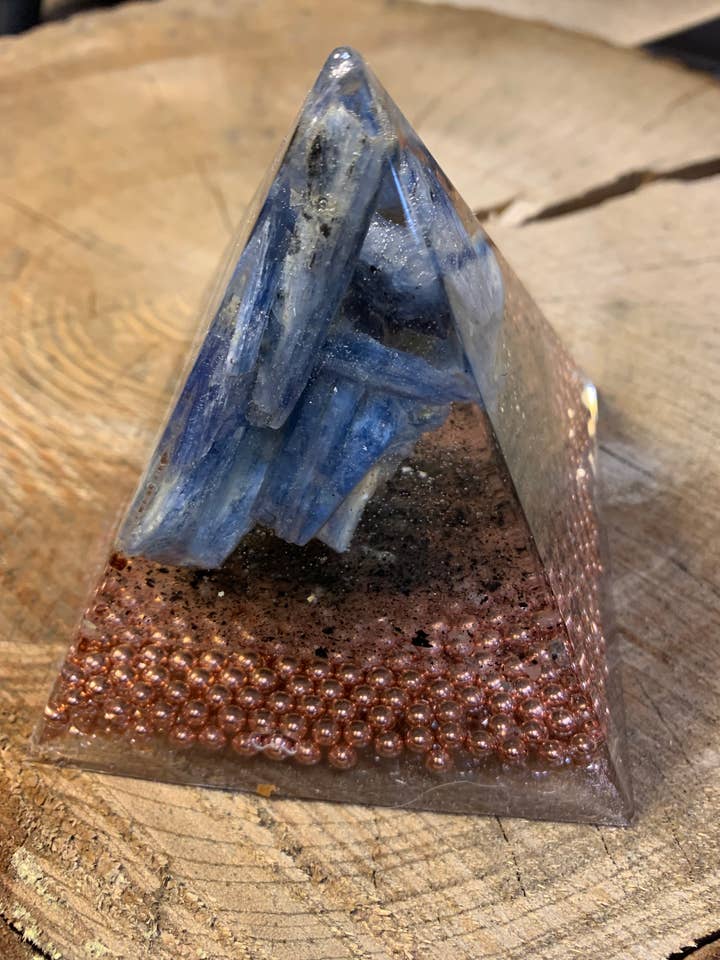BLUE KYANITE-Healing Orgonites - for wholesale by Orgonics by Driftwood Works Inc