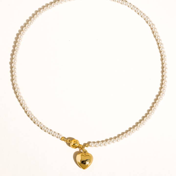 Flânerie by MAIQ - Wholesale Pendant/Charm Necklace - Gosse 18K Gold Vintage Pearl Heart Magnet Necklace