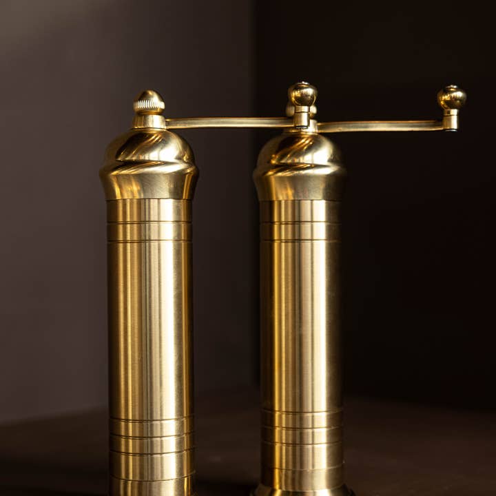 Luxe B Co - Wholesale Salt & Pepper Shaker Set - Luxe B Co. Brass Mill Grinders