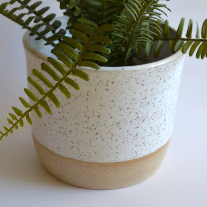 Minimalist Medium Planter Pot for wholesale by Premadasa