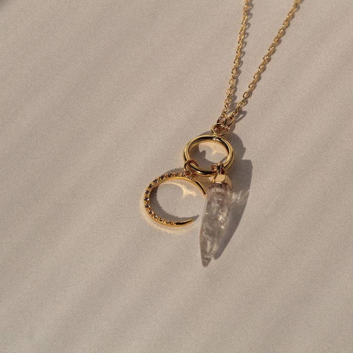 Creole Charm - Vendita all'ingrosso Collana con ciondolo/pendaglio - Collana con ciondolo a forma di luna crescente in oro 18 carati, in cristallo di quarzo (pietra autorigenerante), ciondolo a forma di luna, pietra preziosa di quarzo