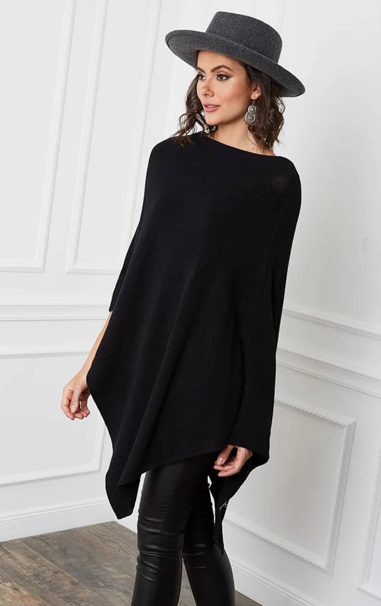 LÉA & LUC - Wholesale Poncho - Women's - Ponchos REF.00763