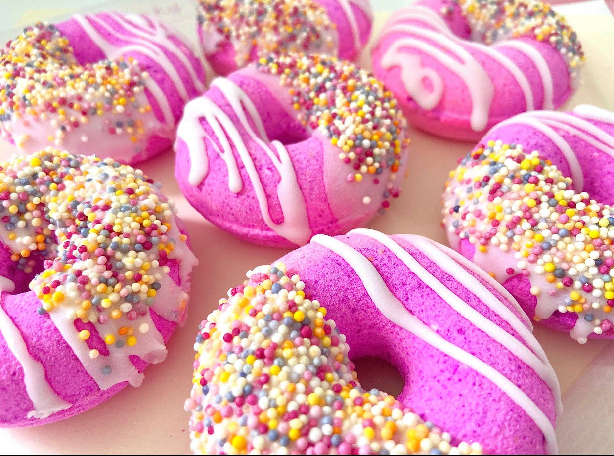 Beauty By PharmD - Wholesale Bath Bomb/Fizz - Strawberry Donut Bath Bomb1