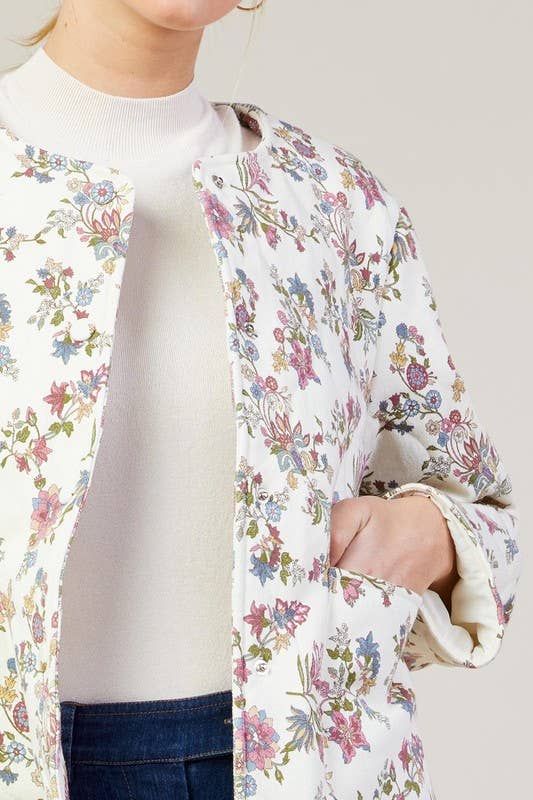 Elfenbein-Multi Langärmelige Steppjacke mit Blumenmuster für den Großhandel auf Faire4