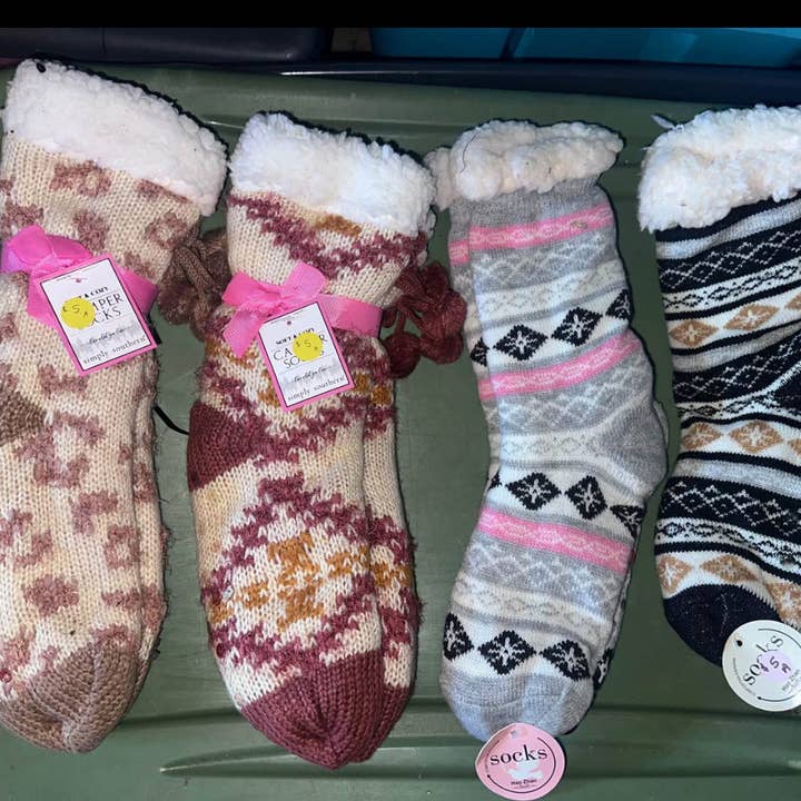 Chaussettes douces pour la vente par A&D Creations