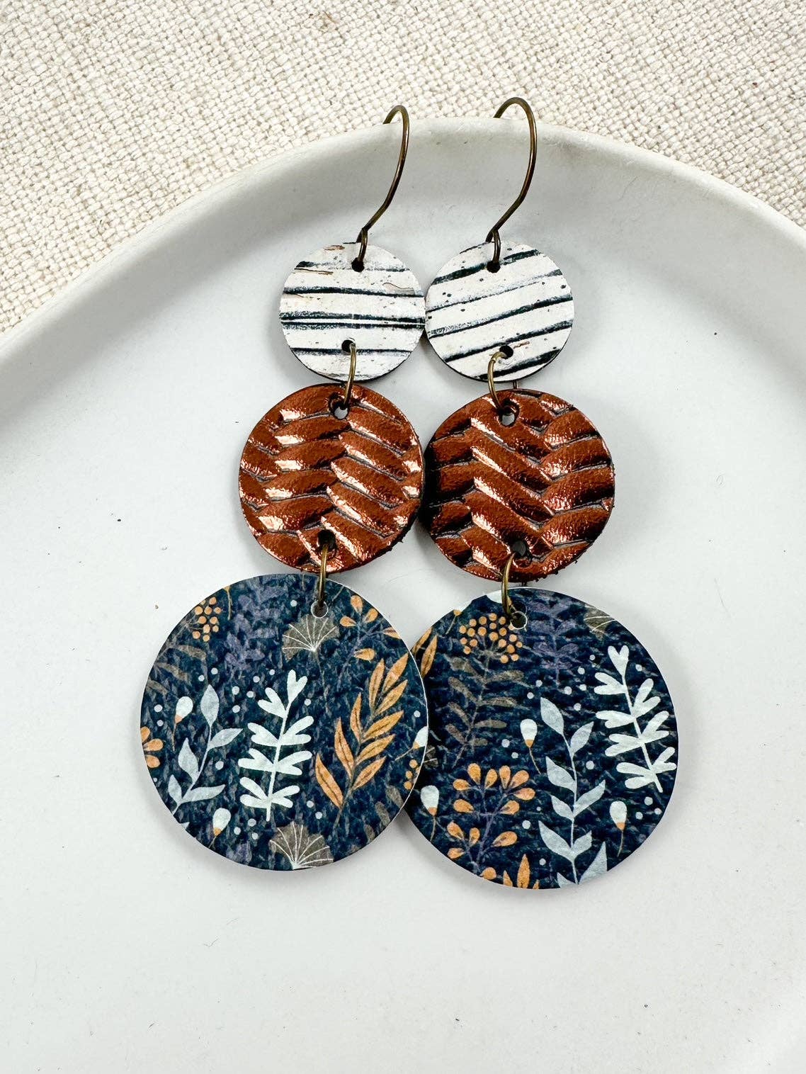 Anabelle+Oak - Wholesale Dangle earrings - Harvest Moonlight Earrings