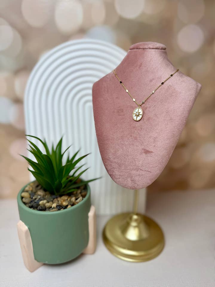 Étoile du Nord ornée pour la vente par NEM Designs