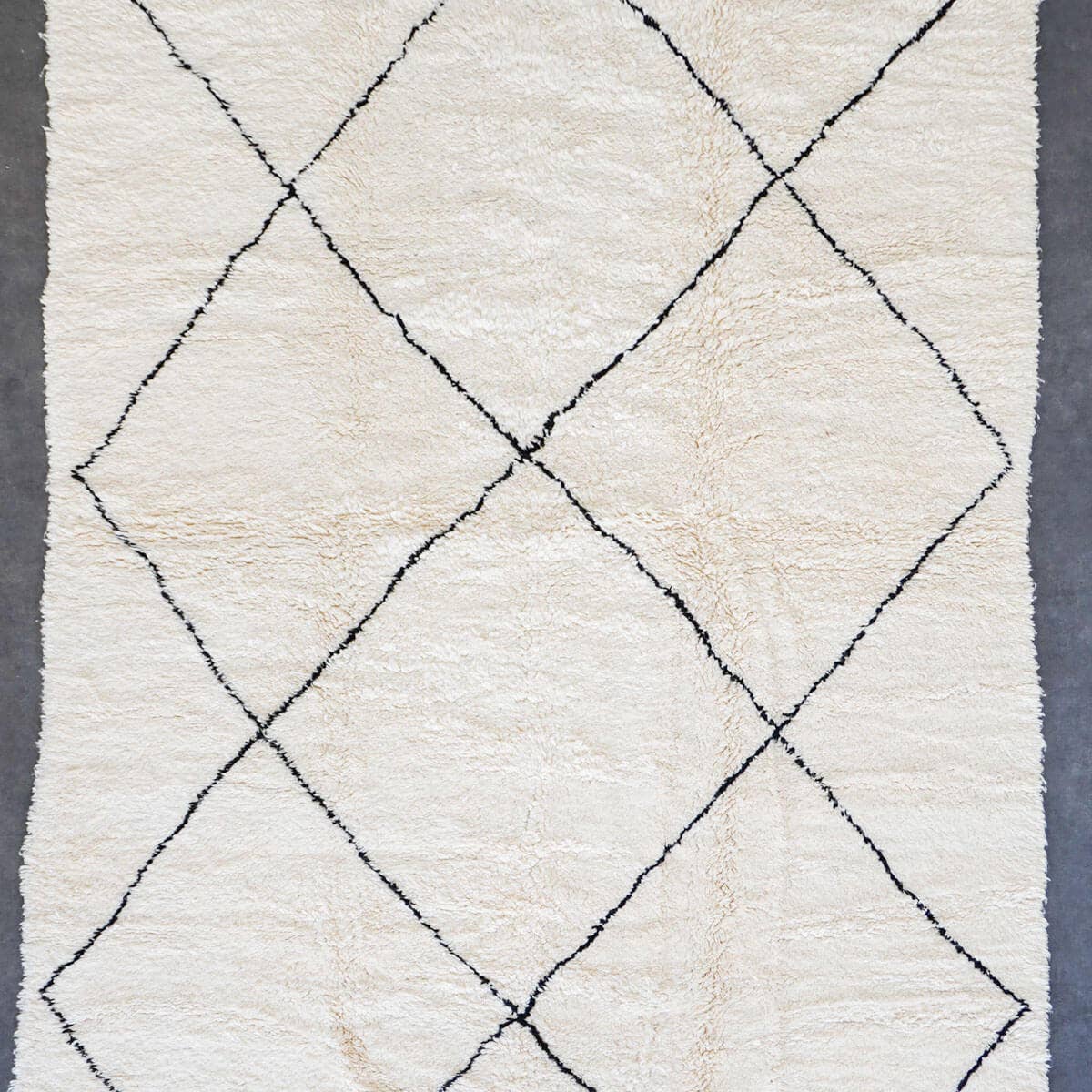 Moroccan Woven Treasures – wholesale Area rug – Black & White Moroccan Rug, Berber Shag Rug, Large Area Rug1