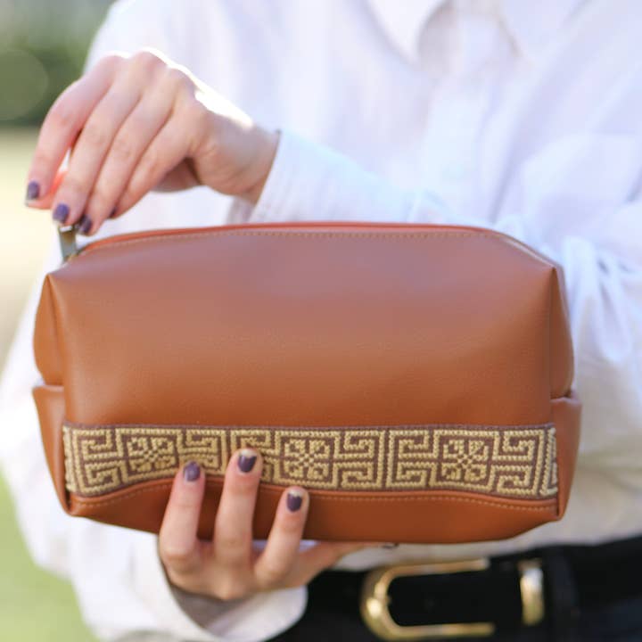 Travel Kit - Brown for wholesale by Darzah