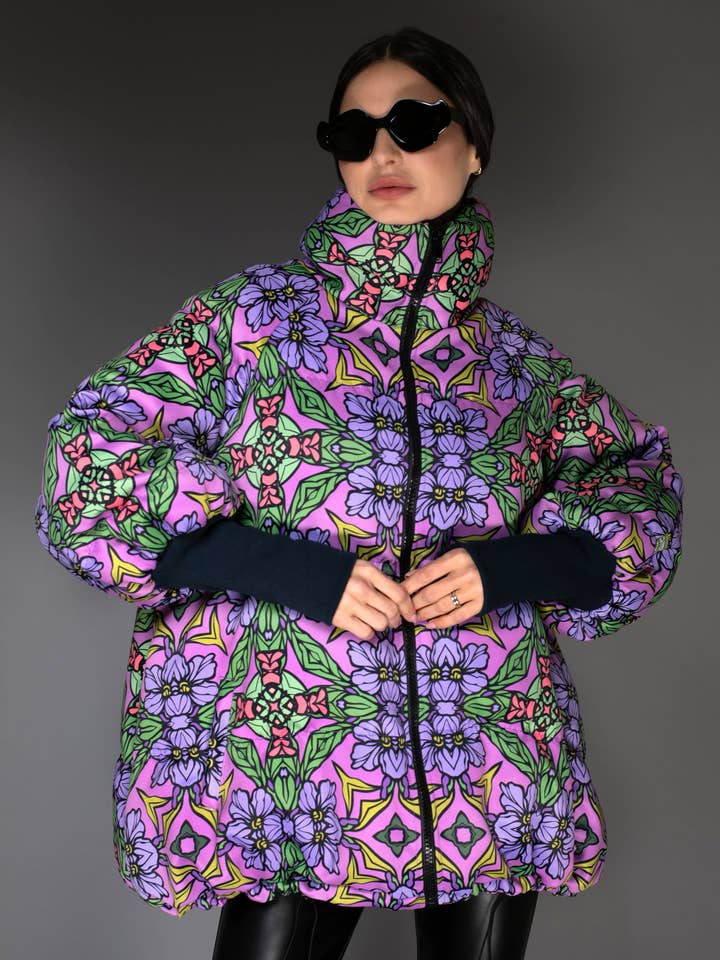 Lilac Art Nouveau Print Stand-up Collar Puffer Jacket for wholesale by Nuvula